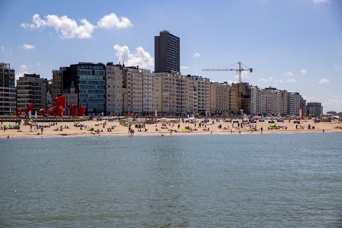 Vue sur la plage ostendaise.