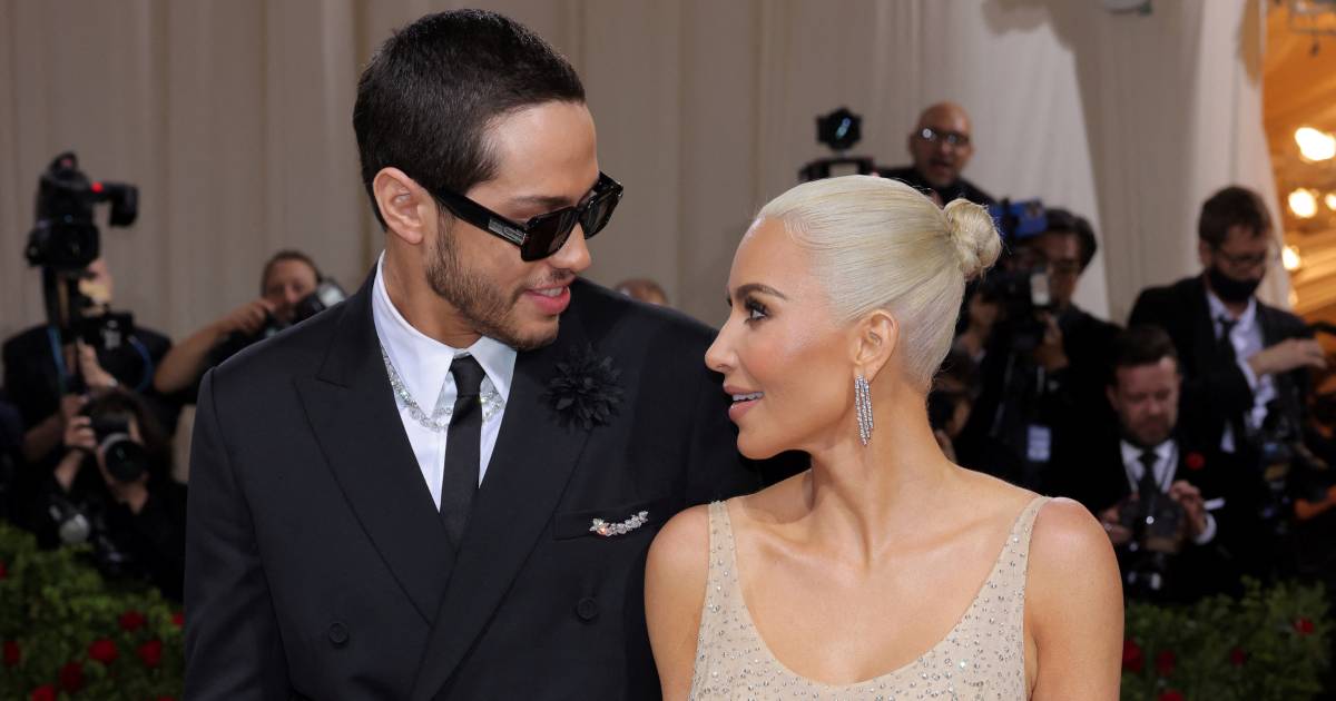 Pete Davidson rimuove tutti i suoi tatuaggi dall’ex fidanzata Kim Kardashian |  Gente famosa