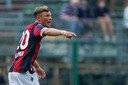 Sydney van Hooijdonk in actie voor Bologna.