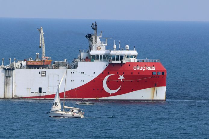 Turkije stuurde het onderzoeksschip Oruc Reis naar de buurt rond het Griekse eiland Kastelorizo.
