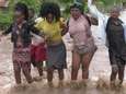 Ziekenhuis verwoest en volledig dorp weggespoeld door stortregens in Oost-Afrika: “Honderden doden en meer dan 100.000 ontheemden”