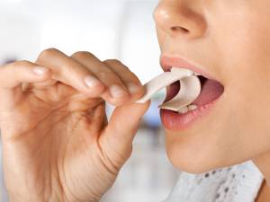 Est-il vraiment dangereux d’avaler son chewing-gum?