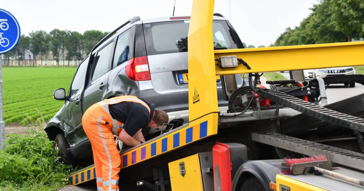 Botsing tussen twee autos bij Zuiddorpe.