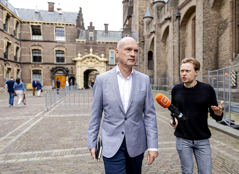 Gert-Jan Segers (CU) komt aan voor een gesprek met informateur Mariette Hamer en Sigrid Kaag (D66) over de kabinetsformatie. Beeld ANP