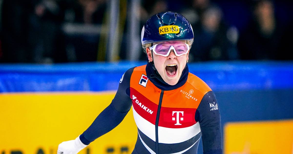 Xandra Velzeboer Wins Gold at Short Track World Cup in Beijing