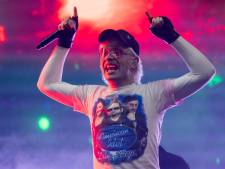 Joost Klein haalt tijdens concert uit naar songfestival: ‘Fuck Eurovision’