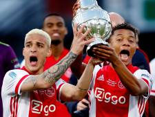 Invaller Neres schiet Ajax in blessuretijd naar bekerzege tegen tiental Vitesse
