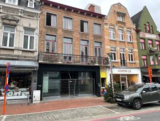 Citroenstraatje in Roeselare afgesloten door instortingsgevaar handelspand en appartement