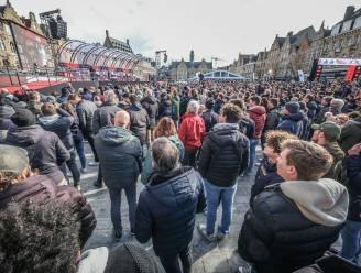 IN BEELD. Volle Markt voor start Gent-Wevelgem: “Zo dicht bij huis, dan móeten we bijna komen”