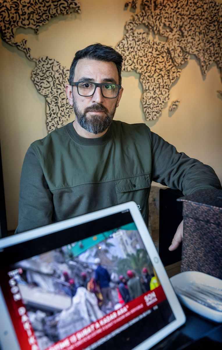 De Utrechtse restauranthouder Zubeyïr Akbulut zette in razend tempo een hulpactie op voor het getroffen gebied. Dinsdagochtend vertrekt de eerste vrachtwagen.  Beeld Werry Crone