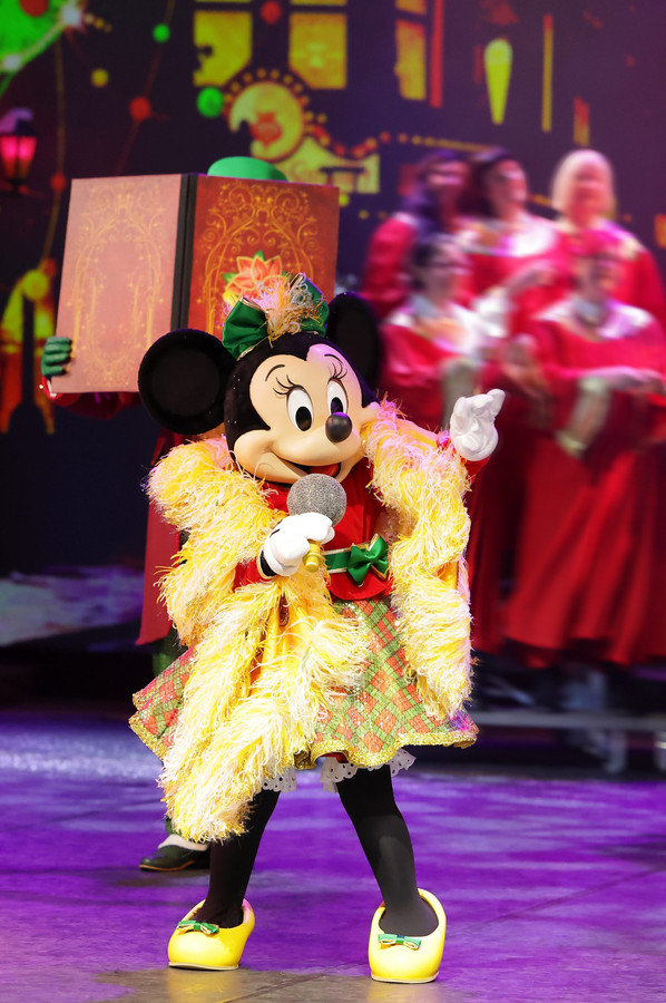 Minnie Mouse zingt ‘All I want for Christmas is ... Mickey’