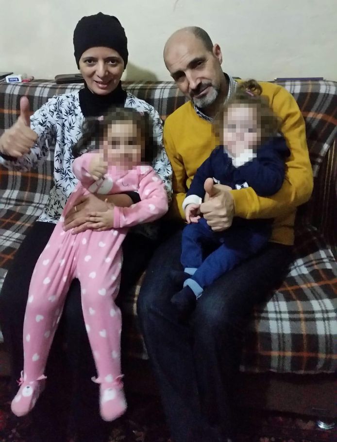 Rachma Ayad en haar man met de twee kleinkinderen vorig jaar.