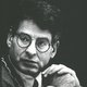 Ed van Thijn (1934-2021) loodste Amsterdam als burgemeester door krakersrellen en crises