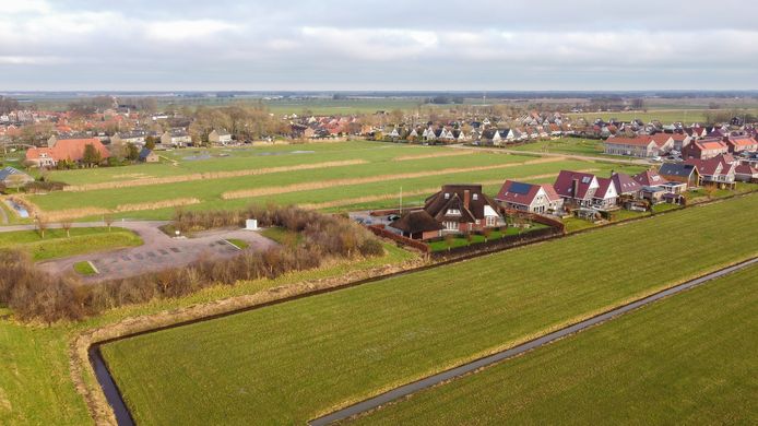Een van de mogelijke bouwlocaties in Blokzijl, waar jongeren eerder actie voerden voor betaalbare woningen.