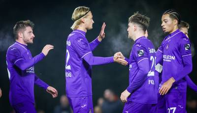 Un triplé pour Dolberg et une soirée sans problème pour Anderlecht à Tubize