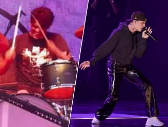 Van drummen met The Killers tot dansen met Justin Bieber: deze trotse fans beleven hét moment van hun leven naast hun idool