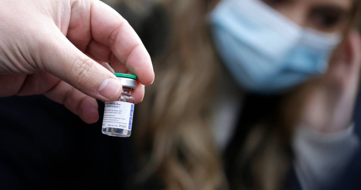 This country pays people to get vaccinated |  Abroad