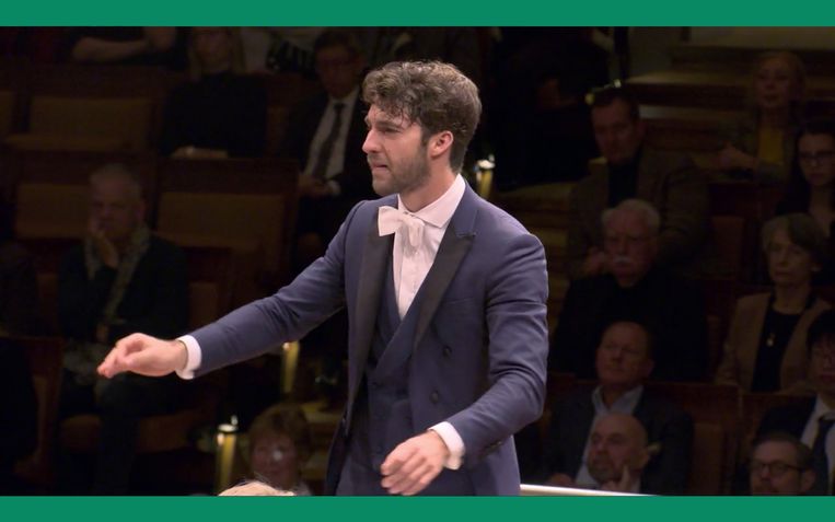 Leuk om te zien: de invalbeurt van Lorenzo Viotti, aanstaand chef-dirigent van het Nederlands Philharmonisch Orkest. Beeld Filmbeeld