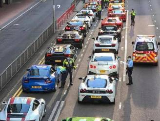 Politie in Hong Kong zet veertig supersportwagens tegelijk aan de kant