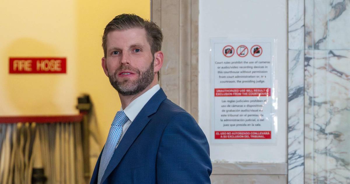 Eric Trump testifies in court in the fraud case against Donald Trump |  outside