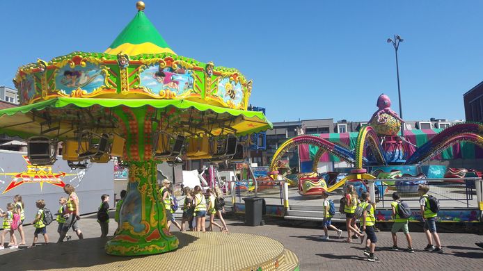 Kaatsheuvel kermis op het Anton Pieckplein