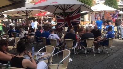 LIVE (20u45). Rangers-fans verzamelen in centrum Leuven, Karel Geraerts : “Union zal geen plankenkoorts hebben”