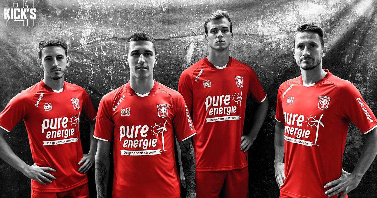 stijl zweer een miljoen Met deze shirts gaat FC Twente de eredivisie in | FC Twente | tubantia.nl