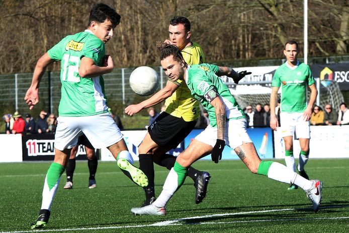 Jamie Kankam (de aanvoerder van Baronie) zorgde voor de 1-0.