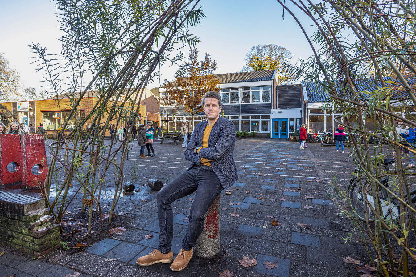 Enkel glas, lekkage en hoge stookkosten deze basisschool in Zwolle is