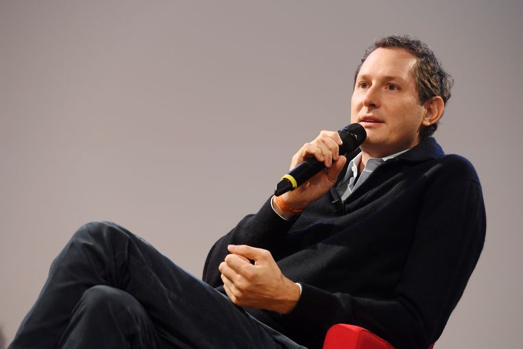 John Elkann, Baron e l'attuale grande uomo dietro Exer.  Il film è solido