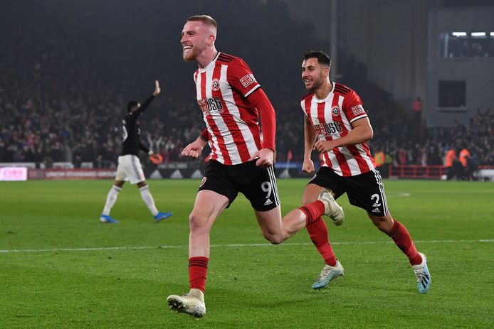 Oliver McBurnie juicht na zijn 3-3 in de 90ste minuut.