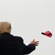 Hoe in Amerika kritiek op de ‘eigen’ presidentskandidaat is verstomd