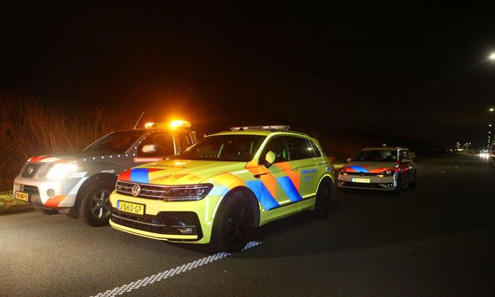 Een persoon is dinsdagavond rond 21.30 uur overleden bij een ongeluk op de N279 bij Heeswijk-Dinther, meldt de politie.