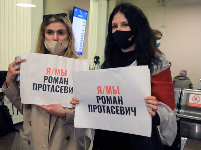 Litouwen stelt onderzoek in nadat vliegtuig met kritische journalist aan boord plots wordt gedwongen te landen in Wit-Rusland