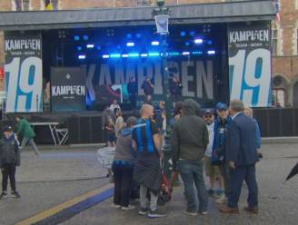 LIVEBLOG TITELVIERING. Eerste fans al paraat op Markt van Brugge, spelers niet in open bus maar wel met oplegger straks door centrum
