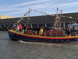 IN BEELD. Na duizenden uren werk vaart reddingsboot Watson opnieuw uit: “Iedereen mag deze zomer mee aan boord”