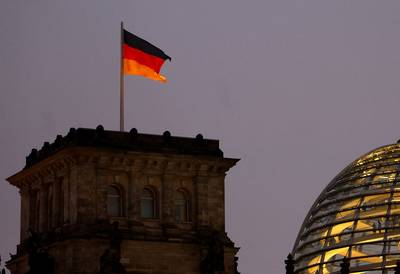 Aantal verdachten rond geplande staatsgreep in Duitsland gestegen naar 55: ook 420.000 euro aan geld en edele metalen in beslag genomen