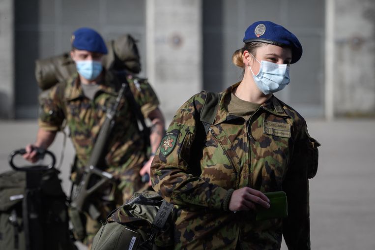 betrouwbaarheid behalve voor Landelijk Vrouwen in het Zwitsers leger hoeven geen mannenondergoed meer te dragen