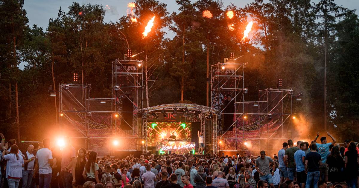 Vroomshoop smachtte naar een feestje, en dat zagen ze bij het Forest