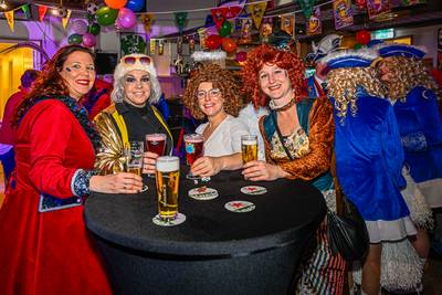 Geen horeca meer in Stampersgat, dus regelen ondernemers een feestboot voor 11-11