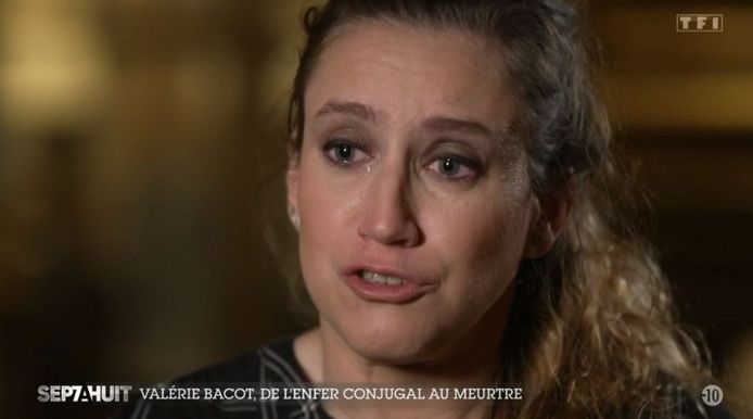 Valérie Bacot (41) gisteravond in het programma Sept à Huit op TF1.