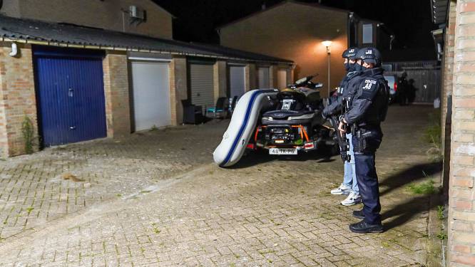 Een Eindhovense garagebox vol met zware wapens: genoeg voor zes jaar cel, vindt justitie