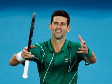 Novak Djokovic boekt 900ste profzege in Melbourne