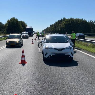 Vijf auto’s botsen op de A2 bij Budel, fikse file richting Eindhoven