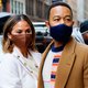 Gitzwarte dag: Chrissy Teigen blikt jaar na verlies kindje terug