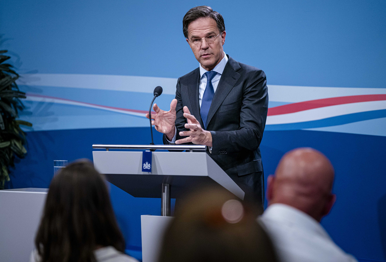 Rutte Remkes is ‘geen trekpop’, kan al ‘shag rollend’ boeren om tafel krijgen Foto