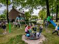 Buurtbewoners is het gelukt om een nieuw speeltuintje door de gemeente te laten aanleggen na protest over het verdwijnen van de oude speeltuin.