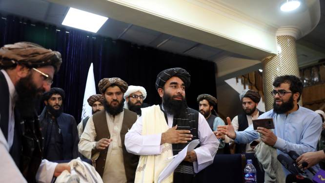 Eerste smetten op pr-offensief ‘gematigde’ taliban