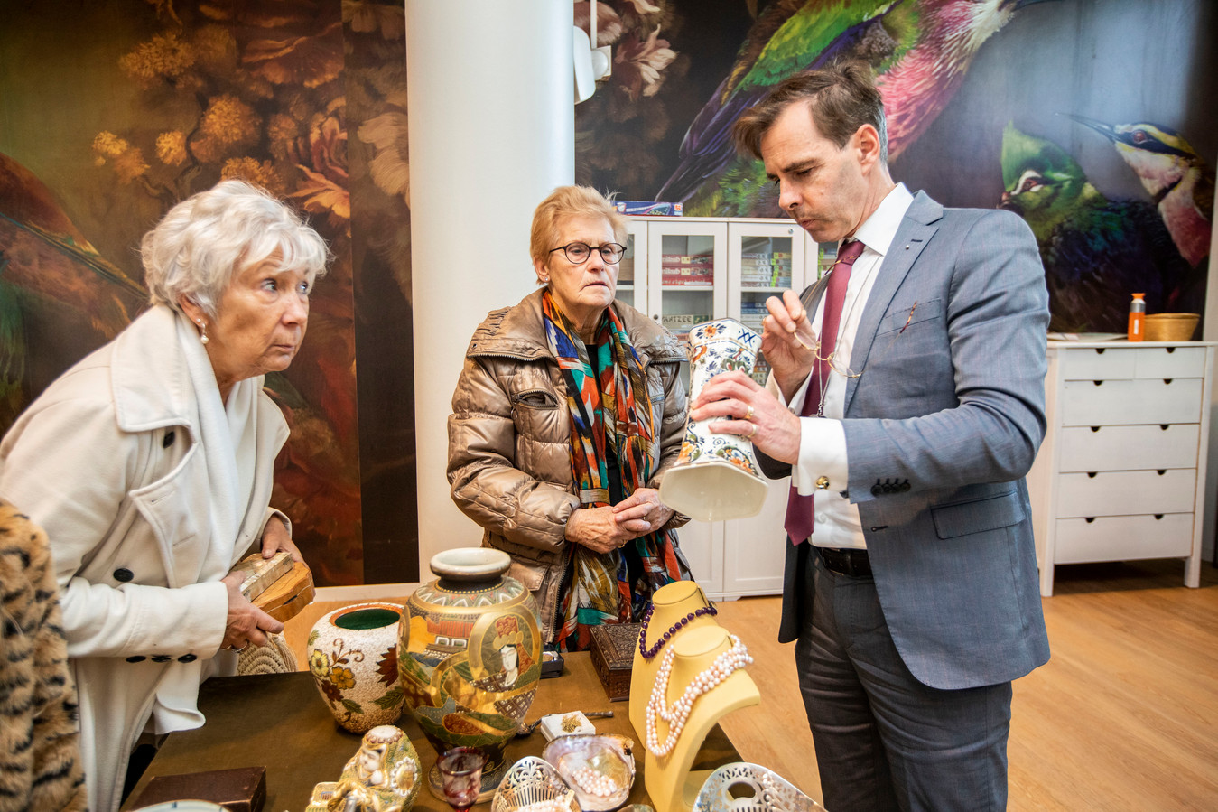 Vanavond op tv Tussen kunst en kitch, Nationale herdenking en