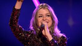 Wow! Natalya swingt met 'You Had Me' van Joss Stone